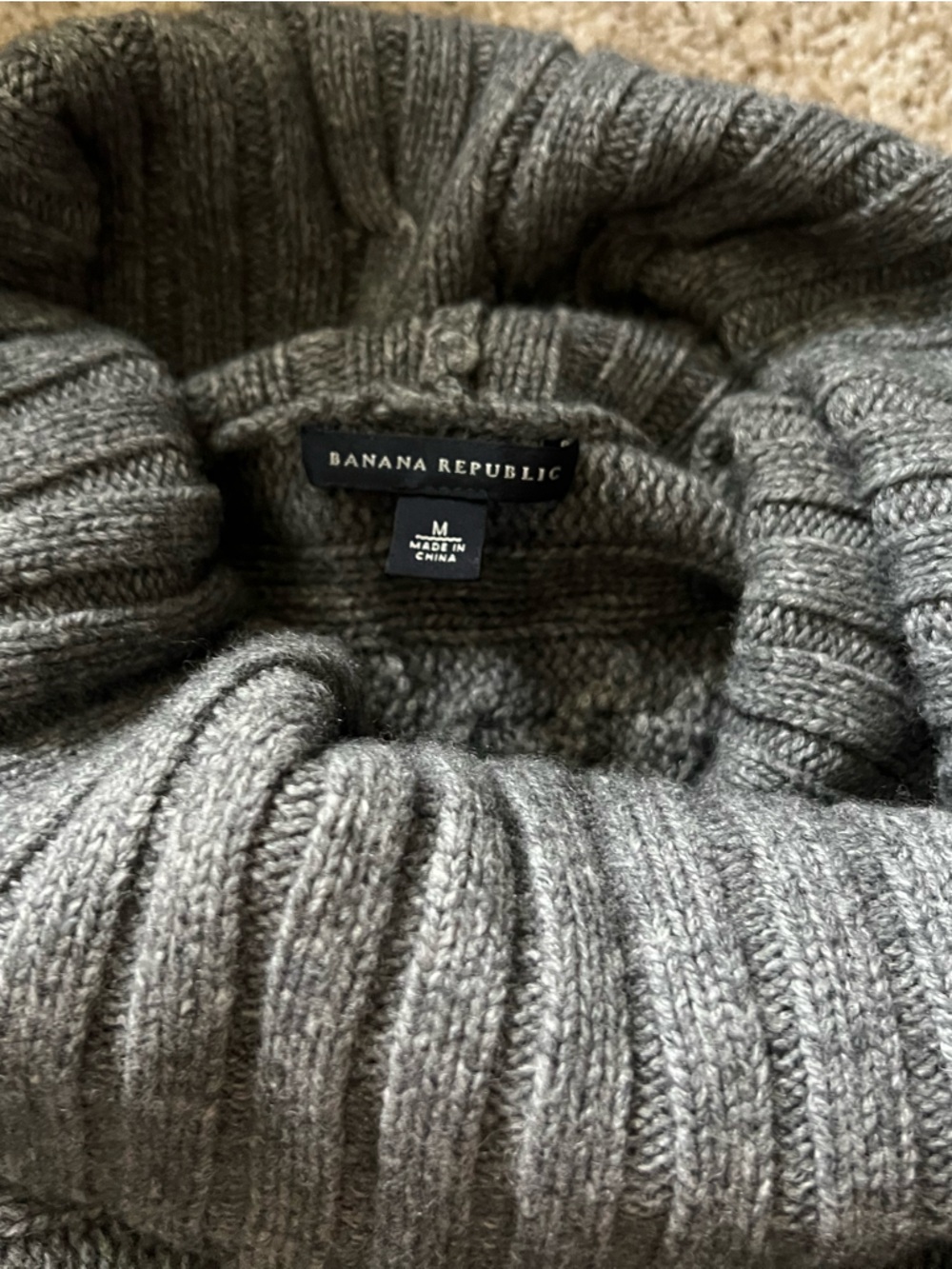 Banana Republic Gray Cable Knit Oversized Wool Cowl Sweater Vest Size M - Picture 6 of 7